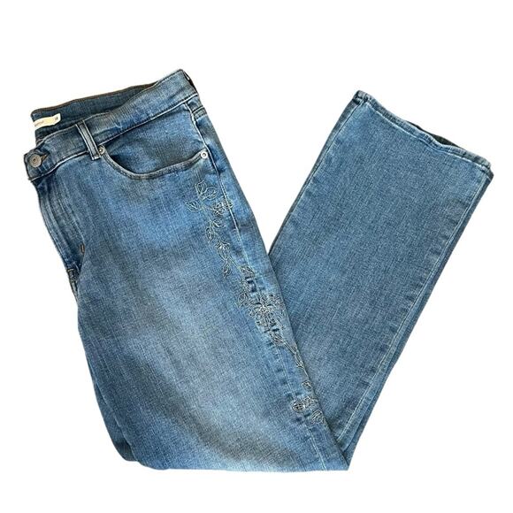 Levi’s Women’s Classic Bootcut Embroidered Floral Blue Jeans Size 14 - Picture 9 of 9